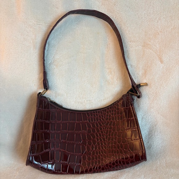 Handbags - 3 for 25! Y2K Elegant Burgundy‎ Crocodile print Shoulder Bag
